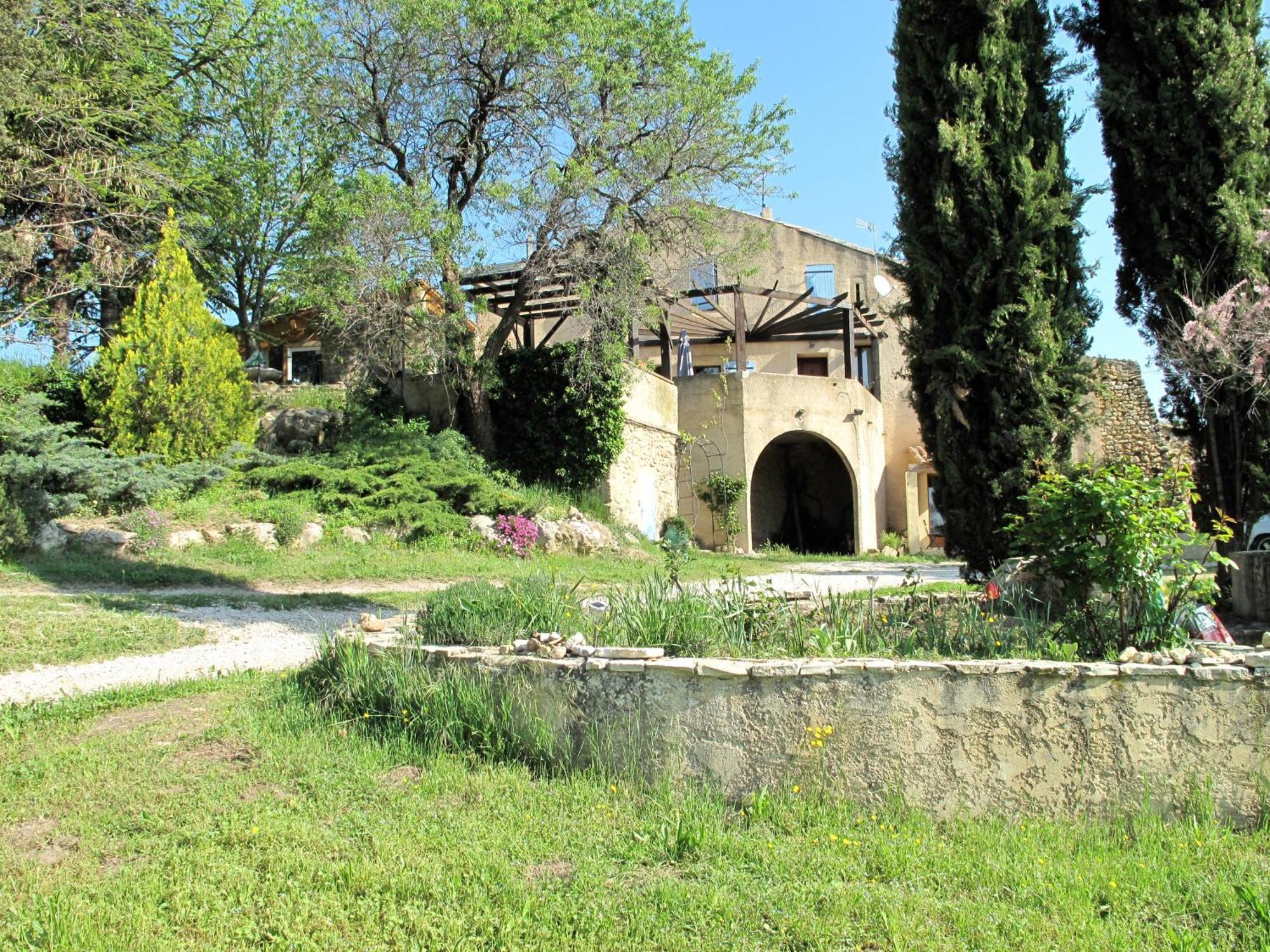 Le Grand Saint Paul Bed & Breakfast Rognes Exterior photo